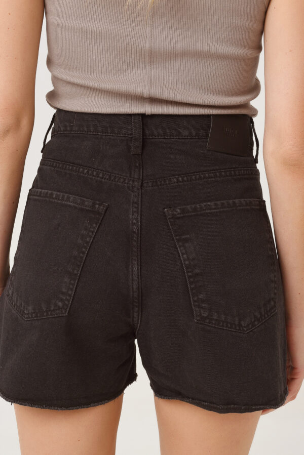 SHORT DELFOS BLACK - Imagen 11