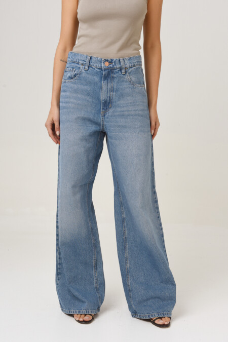 Wide Tina L.B.