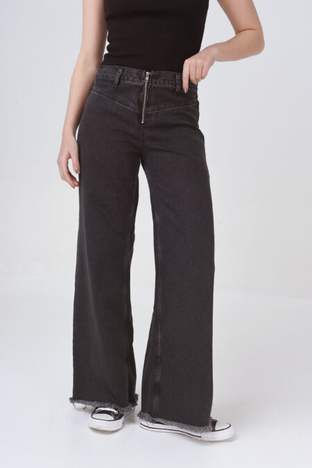 Wide Exit Black